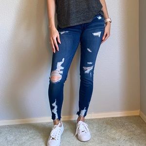 American Eagle Distressed Jeans